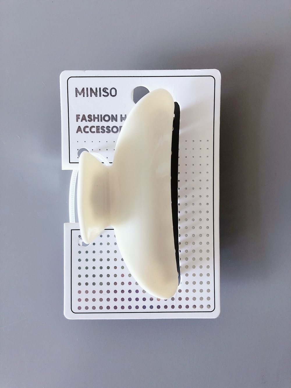 5/$20 Cream Hair Claw Clip